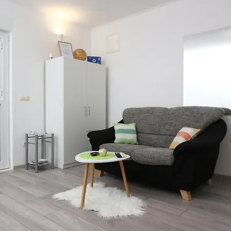 Antonio Apartman *